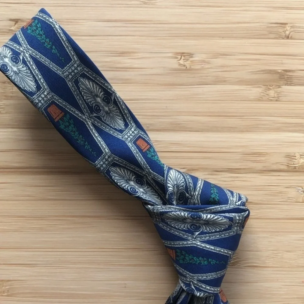 Dunhill Silk Tie In Navy/Tan With Unique Pattern